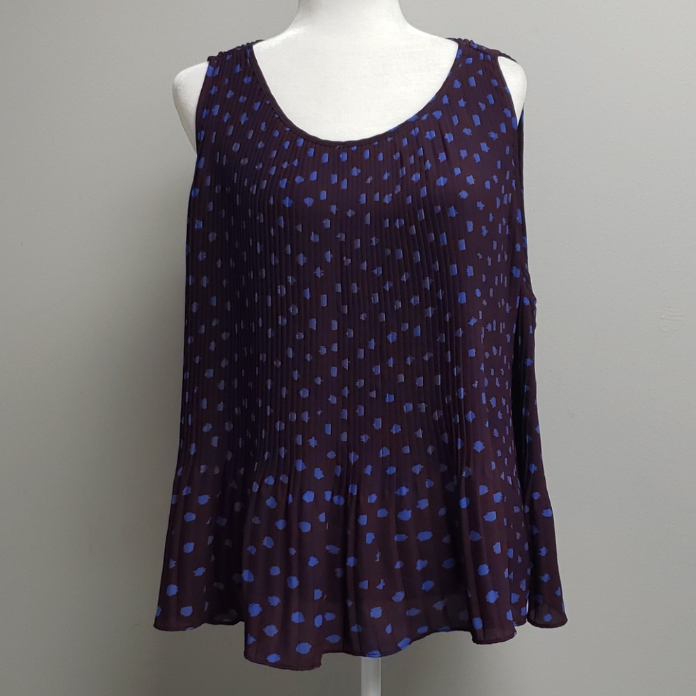 Banana republic pleated chiffon sleeveless blouse
